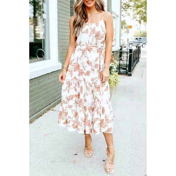 LAST ONE! Plus Size ALAINA White And Floral Maxi Dress With Tie Waist - Picture 4 of 7